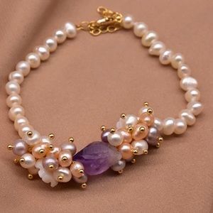 149. NEW Bracelet, very beautiful!